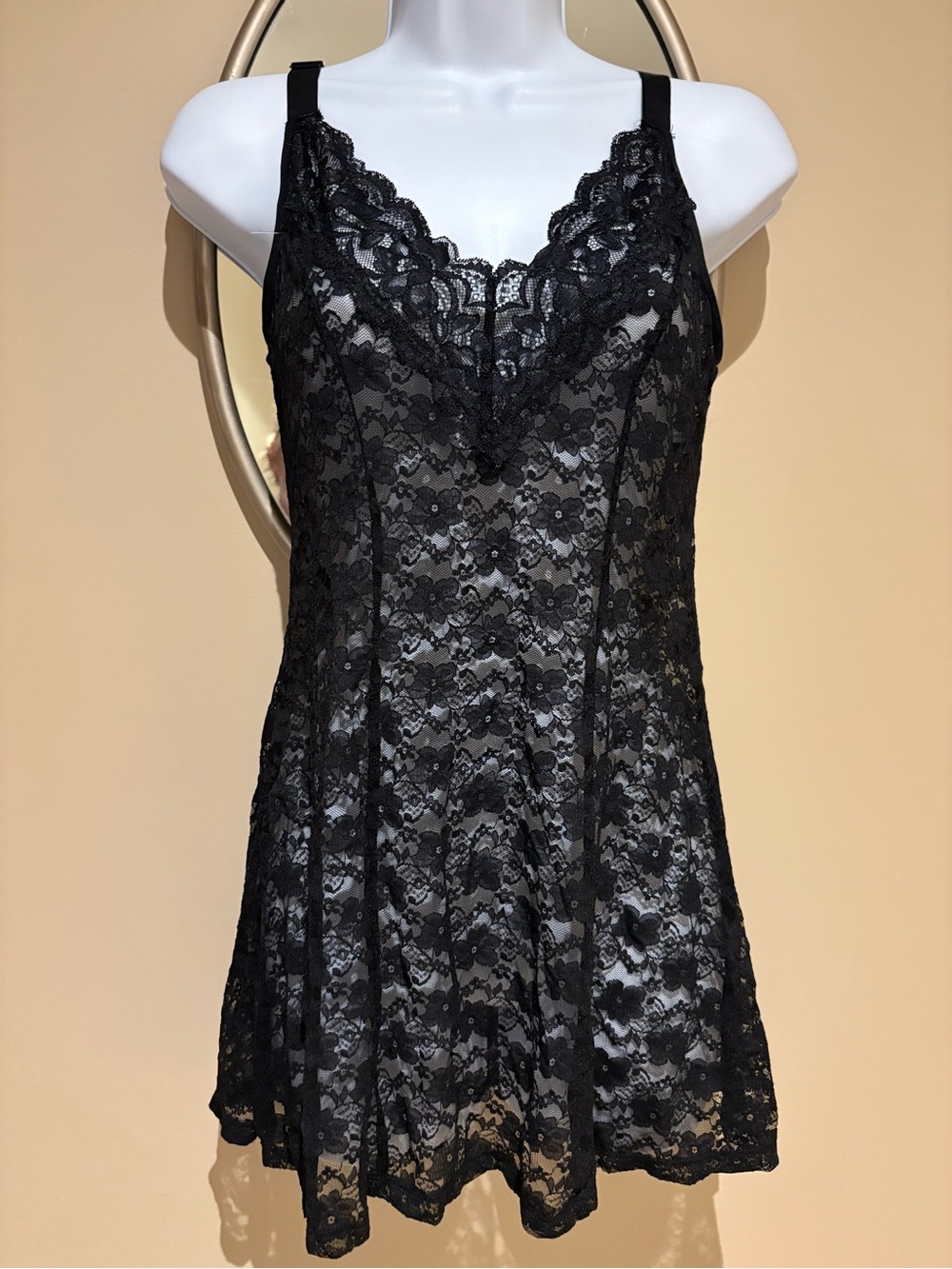 IN BLOOM BY JONQUIL Lace Chemise Sz Small Adjustable Support Strap Back